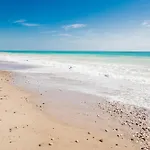 Βίλα Agradable Junto Al Mar Con Piscina Σαγούντο