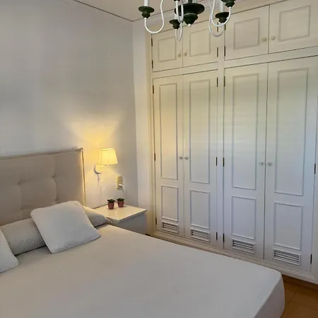 Villa Agradable Junto Al Mar Con Piscina Sagunto