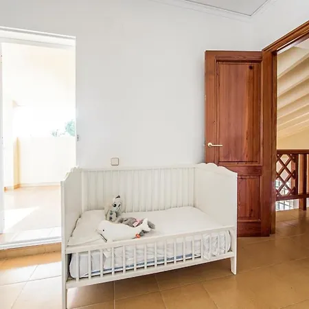 Agradable Junto Al Mar Con Piscina